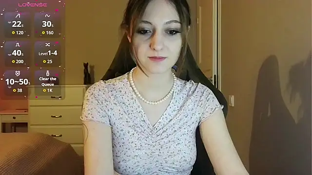 white liillyy online show from June 1, 9:38 pm