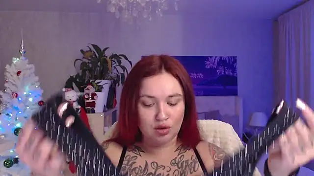 Snapshot of goddes_goldie chatting on January 9, 10:41 am goddes goldie online show from January 9, 10:41 am