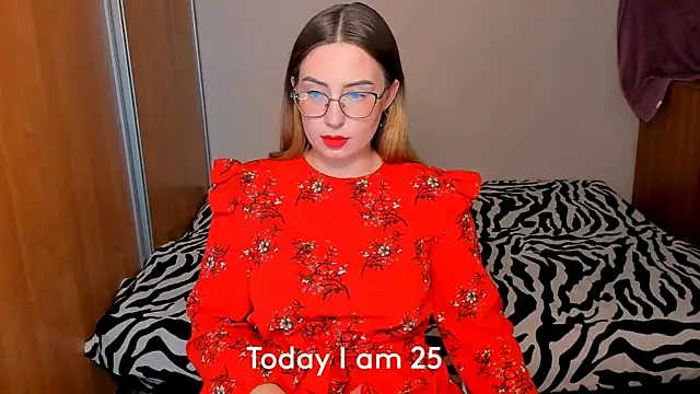 Snapshot of just_fucked777 chatting on September 25, 12:03 am just fucked777 online show from September 25, 12:03 am