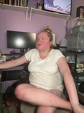 KadiSparkle online show from September 18, 8:44 pm