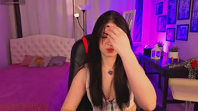 Snapshot of Wander_Waves chatting on November 2, 9:06 pm Wander Waves online show from November 2, 9:06 pm