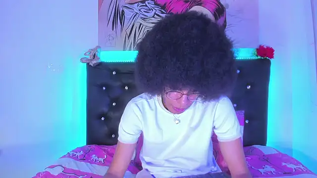 Snapshot of DEAMOL chatting on November 19, 6:52 pm DEAMOL online show from November 19, 6:52 pm