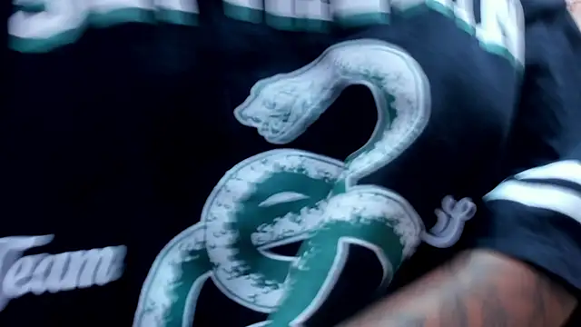 Snapshot of WILD_FIREE_ chatting on November 3, 8:32 pm WILD FIREE online show from November 3, 8:32 pm