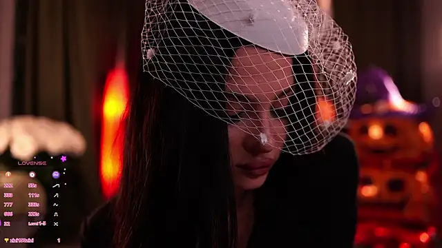 Snapshot of MaryHols chatting on October 31, 4:08 pm MaryHols online show from October 31, 4:08 pm