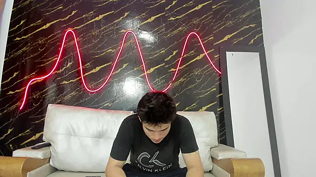 Snapshot of invincible200 chatting on September 17, 3:03 pm invincible200 online show from September 17, 3:03 pm