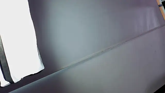 Snapshot of invincible200 chatting on October 2, 2:24 pm invincible200 online show from October 2, 2:24 pm