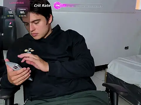 Snapshot of invincible200 chatting on October 22, 2:06 pm invincible200 online show from October 22, 2:06 pm