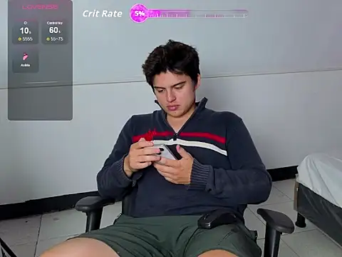 Snapshot of invincible200 chatting on October 26, 2:01 pm invincible200 online show from October 26, 2:01 pm