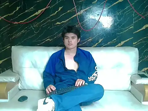 Snapshot of invincible200 chatting on November 28, 2:42 pm invincible200 online show from November 28, 2:42 pm