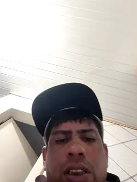 Snapshot of paulinhogostosinho chatting on November 6, 1:17 am paulinhogostosinho online show from November 6, 1:17 am