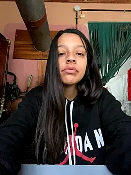 Snapshot of Evermorre chatting on December 1, 9:25 am Evermorre online show from December 1, 9:25 am