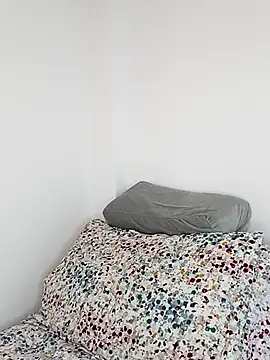 Valois2025 online show from September 30, 4:01 pm