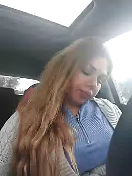 Snapshot of Alisasex@xh chatting on December 12, 12:01 pm Alisasexxh online show from December 12, 12:01 pm