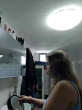 Snapshot of Alisasex@xh chatting on March 18, 5:52 am Alisasexxh online show from March 18, 5:52 am