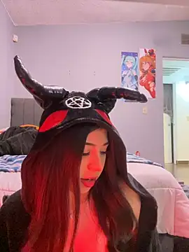 Snapshot of lilasad3 chatting on December 4, 10:13 am lilasad3 online show from December 4, 10:13 am