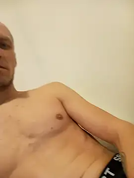 Snapshot of nowamoc34 chatting on December 1, 3:55 am nowamoc34 online show from December 1, 3:55 am