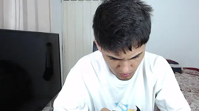 Snapshot of Alex_mojica chatting on November 5, 5:51 am Alex mojica online show from November 5, 5:51 am