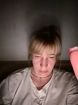 Snapshot of babyjessi chatting on September 13, 10:20 pm babyjessi online show from September 13, 10:20 pm