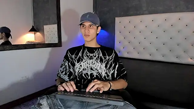  realwav online show from November 25, 7:08 am