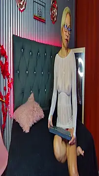 geminis milf online show from October 9, 6:50 pm