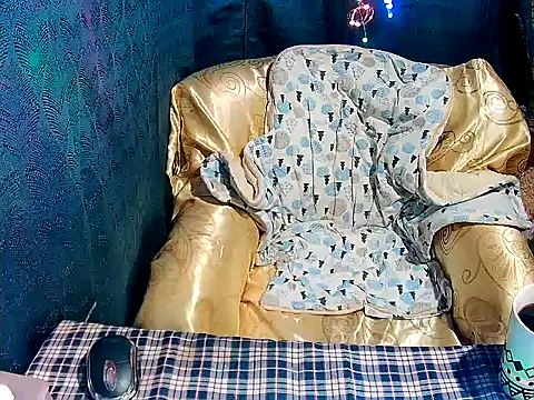 Snapshot of FlowerSexy chatting on November 10, 8:57 am FlowerSexy online show from November 10, 8:57 am