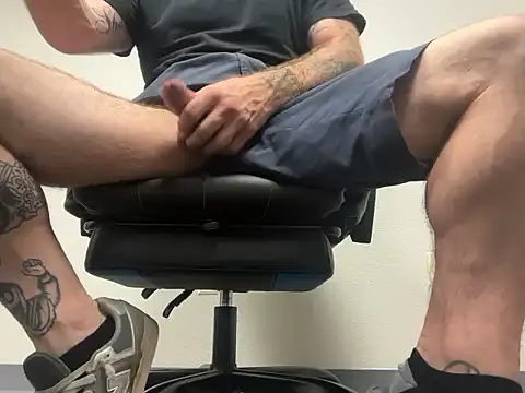 bearcub300 online show from September 22, 7:27 pm