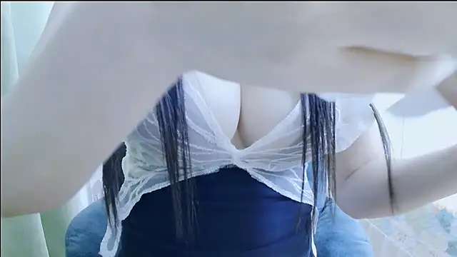 Winnie-01 online show from May 9, 12:32 pm