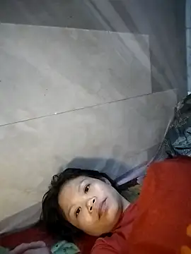 Snapshot of LinhNa999 chatting on February 4, 6:30 am LinhNa999 online show from February 4, 6:30 am