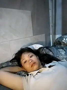 Snapshot of LinhNa999 chatting on March 2, 12:34 pm LinhNa999 online show from March 2, 12:34 pm