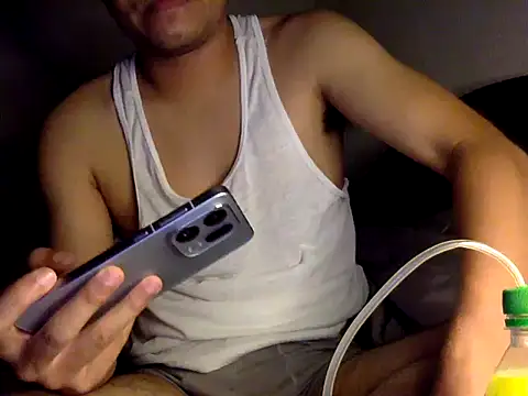 Snapshot of HFhnoiboy chatting on November 13, 3:22 pm HFhnoiboy online show from November 13, 3:22 pm