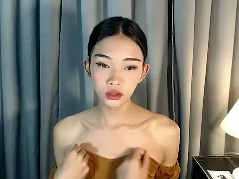 holyakiesha online show from February 22, 10:25 am