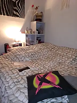 Snapshot of Mila_Luciphya chatting on September 21, 11:01 am Mila Luciphya online show from September 21, 11:01 am