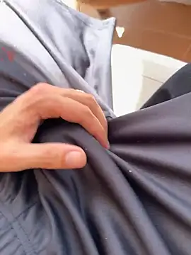 Snapshot of Manu97k chatting on November 4, 1:43 pm Manu97k online show from November 4, 1:43 pm