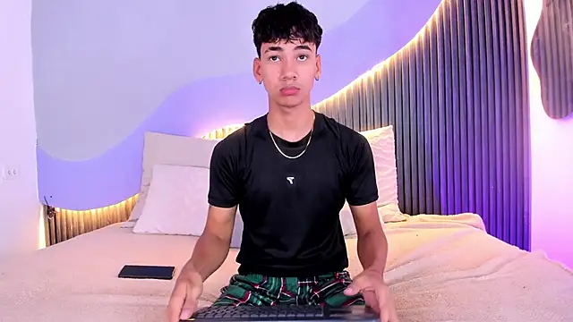 Dominic ghost online show from November 6, 5:52 am