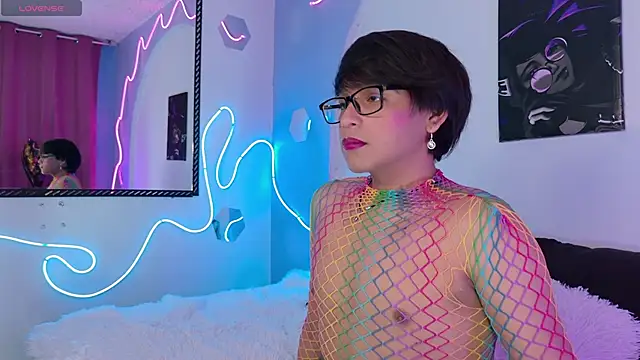 Dannyhot  online show from November 11, 9:04 pm