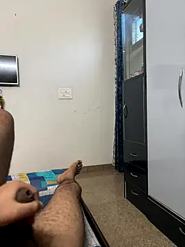 Snapshot of Hotguyforfun chatting on October 8, 11:19 am Hotguyforfun online show from October 8, 11:19 am