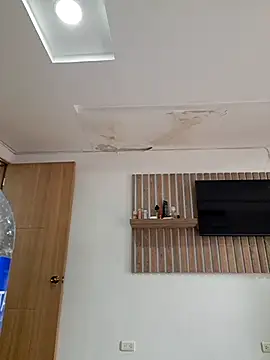 sarah garcia  online show from November 1, 7:27 pm