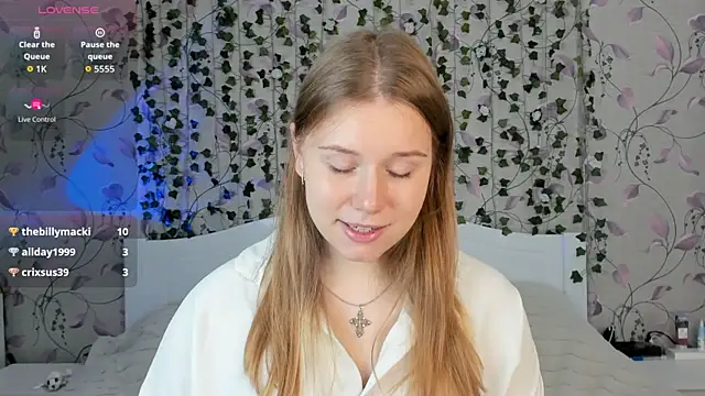  influensii  online show from November 4, 5:39 am