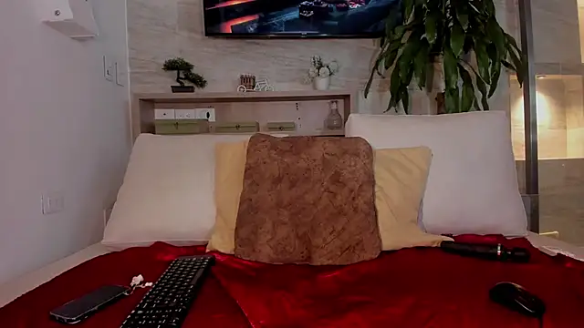 EllyMiller online show from November 22, 3:16 am