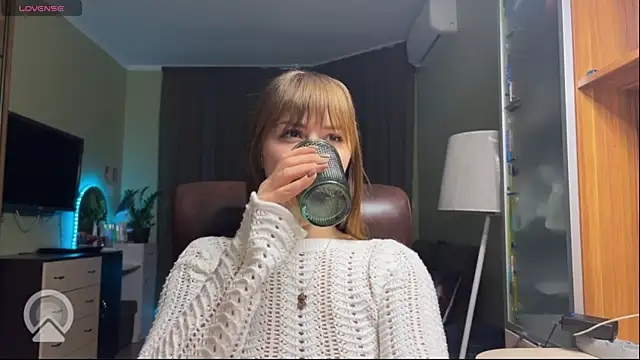 Snapshot of xxx_sandra_ chatting on November 21, 3:33 pm xxx sandra online show from November 21, 3:33 pm