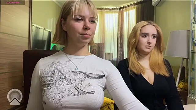 xxx sandra  online show from March 12, 2:23 pm