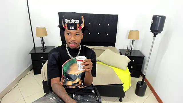 maikol monstercock online show from September 16, 4:13 am