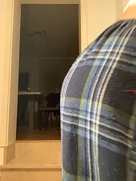 Snapshot of mrskarmaa chatting on October 24, 3:25 am mrskarmaa online show from October 24, 3:25 am