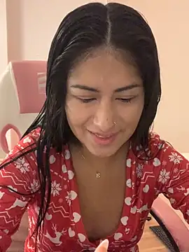 Snapshot of mrskarmaa chatting on November 30, 6:39 am mrskarmaa online show from November 30, 6:39 am