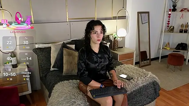 Lina Montclair online show from March 20, 12:21 pm