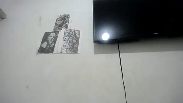 Snapshot of Foxy_Lovex chatting on October 23, 11:46 pm Foxy Lovex online show from October 23, 11:46 pm