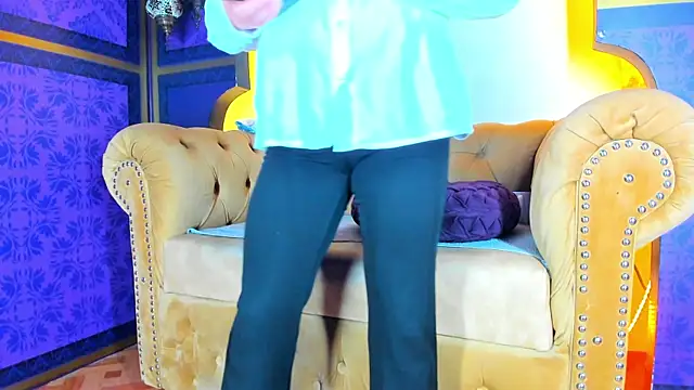 Snapshot of Scarlett_Barnes chatting on November 7, 11:43 am Scarlett Barnes online show from November 7, 11:43 am