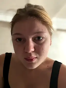 Snapshot of Emaline_Fane chatting on September 30, 6:29 am Emaline Fane online show from September 30, 6:29 am