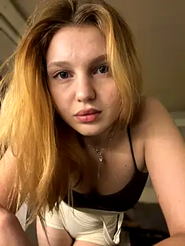 Snapshot of Emaline_Fane chatting on November 28, 6:21 pm Emaline Fane online show from November 28, 6:21 pm