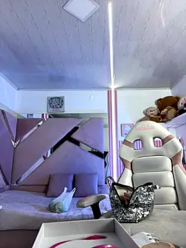 Mia garcia28 online show from September 10, 7:25 pm